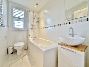 Photo 30- click for photo gallery